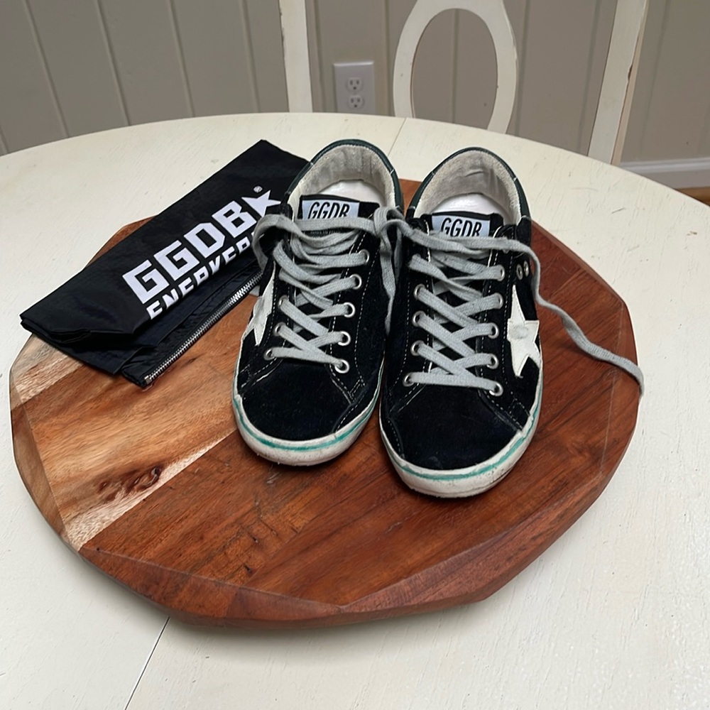 Golden Goose Superstars size 35